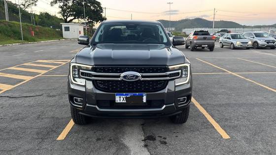 FORD RANGER 3.0 V6 TURBO DIESEL CD XLT 4X4 AUTOMÁTICO FORD RANGER 3.0 V6 TURBO DIESEL CD XLT 4X4 AUTOMÁTICO